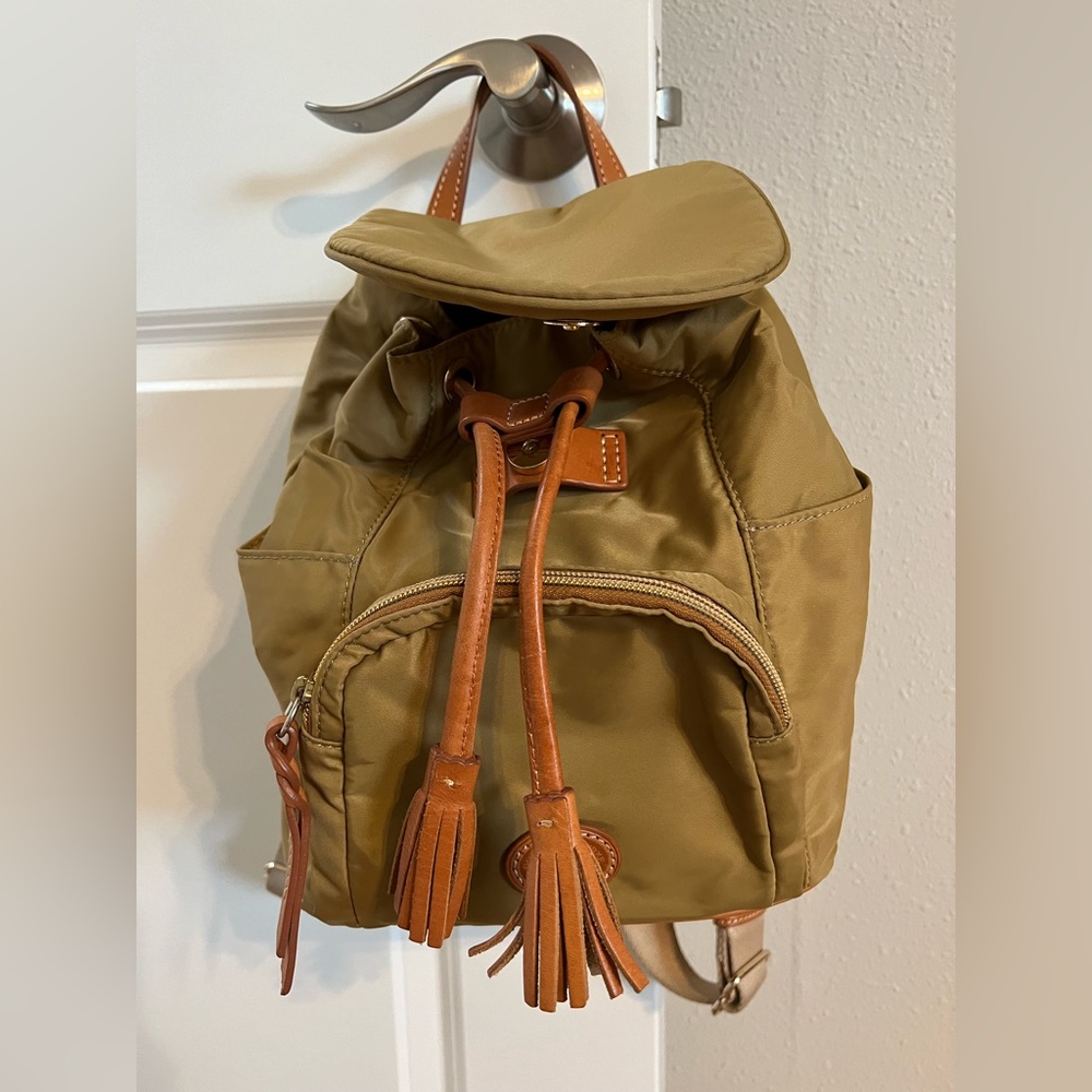 Like New Dooney & Bourke Murphy Nylon W leather accents Backpack Tan